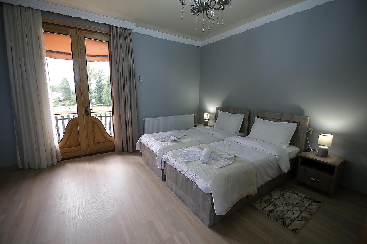 Hotel Shogi Zugdidi ภายนอก รูปภาพ