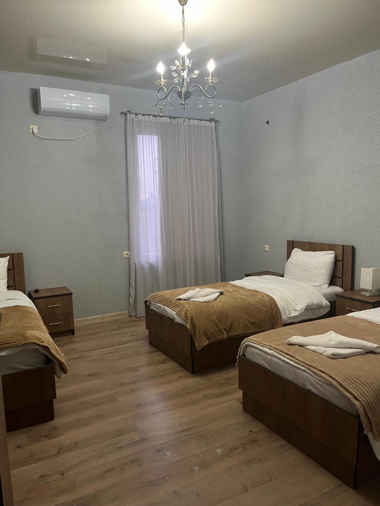 Hotel Shogi Zugdidi ภายนอก รูปภาพ